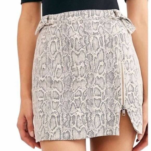 Free People Midnight Magic Snakeskin Mini SkirtSize 4 NWOT - Picture 2 of 11